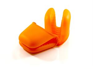 shutterstock_215418655_silicone gloves_silikona cimdi.jpg