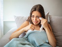 shutterstock_1790676437_woman crying_sieviete raud.jpg