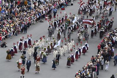 Gājiens-autors Ilmārs Znotiņs-Foto no LNKC arhīva_2.jpg