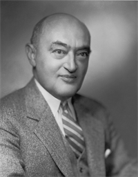 WIKI_20260301_Joseph_Schumpeter_1945_Bachrach_portrait.png
