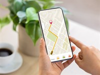 shutterstock_2409740205_navigation mobile app_navigācijas lietotne.jpg