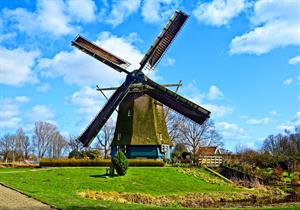 dutch-windmill-3294416_960_720.jpg