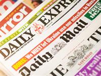 Copyright Lawrey Shutterstock_newspapers_Schlagzeilen.jpg