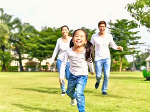 Shutterstock_754955704_go to park_doties uz parku.jpg