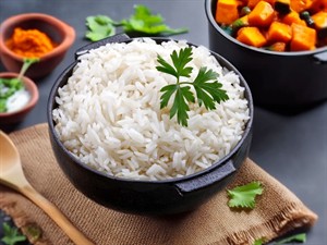 Shutterstock_2457409385_rice_rīsi.jpg
