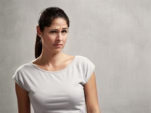 Shutterstock_725647255_confused woman_apjukusi sieviete.jpg