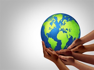 shutterstock_2328387423_community supports environmental goals_sabiedrība atbalsta vides mērķus.jpg