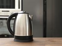 Shutterstock_2434564427_electric kettle_elektriskā tējkanna.jpg