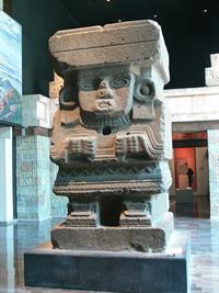 Teotihuacán_-_Chalchiuhtlicue.jpg