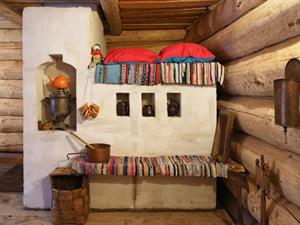 Shutterstock_1039467040_russian stove_krievu krāsns.jpg