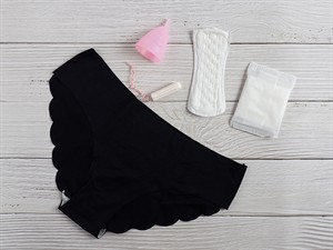 shutterstock_2153100055_menstrual hygiene products_menstruāciju higiēnas produkti.jpg