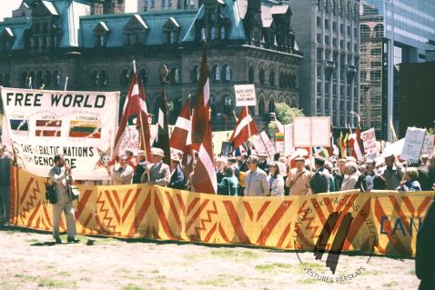 12 90V Kanada Sipolins_a.jpg