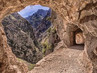 shutterstock_2577665757_Ruta del Cares in Spain_Karesa maršruts Spānijā.jpg