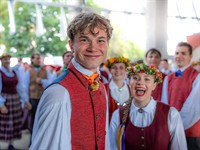 True Pixel Art Shutterstock_teenagers in Latvian national costumes_pusaudži Latvijas tautastērpos.jpg