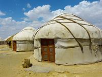 yurt-198584_640.jpg