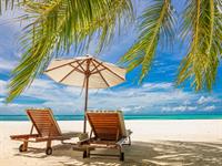 Shutterstock_2476386087_beach holiday_brīvdienas pludmalē.jpg