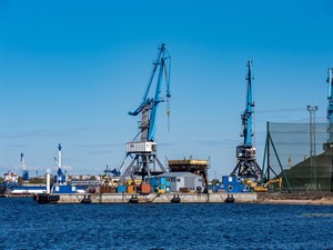 Emils Lukso Shutterstock_ports of Riga_Rīgas osta.jpg