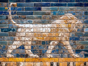 shutterstock_2136015579_ishtar gate lion_Ištaras vārtu lauva.jpg