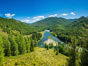 shutterstock_1605480844_siberian mountain landscape_sibīrijas kalnu ainava.jpg