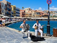 csikiphoto Shutterstock_Street musicians_Ielas muzikanti.jpg