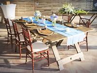 shutterstock_657953686_wooden table_koka galds.jpg