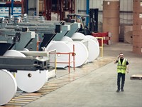 seeshooteatrepeat Shutterstock_paper factory_papīra fabrika.jpg