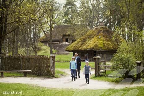 1lv_etnografiskais_brivadabas_muzejs.jpg