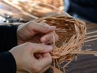 shutterstock_2287368397_basket woven_groza pīšana.jpg