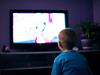 Shutterstock_656496229_kid watching tv_bērns skatās televizoru (1).jpg