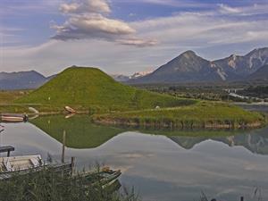 409 httpscommons.wikimedia.orgwikiFileHoke_ed_u_tomas_u_guerino_armin_zikkurat_landart_rosental_kaernten.jpg.jpg