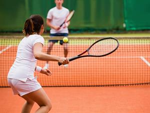 shutterstock_215158288_tennis_teniss.jpg