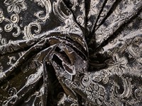 shutterstock_2702648831_velvet fabric_velveta audums.jpg