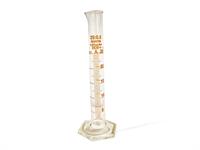 shutterstock_2718376133_Glass 25ml graduated cylinder_Stikla 25ml mērcilindrs.jpg