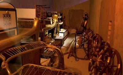 tut-tomb-contents.jpg