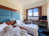 shutterstock_369794435_motel room_istabiņa motelī.jpg