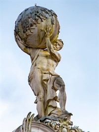 shutterstock_2559571305_God Atlas_Dievs Atlants.jpg