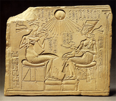 The-Berlin-Stele-A-family-portrait-of-Akhenaten-Nefertiti-and-their-daughters-18-th.png