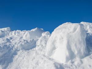 Shutterstock_1658202097_snowdrifts_kupenas.jpg