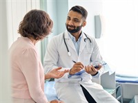 Shutterstock2036186195doctorārsts.jpg