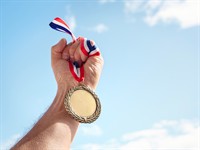 shutterstock_2469629949_Gold medal_Zelta medaļa.jpg