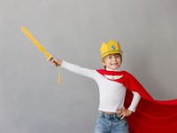 shutterstock_2725238611_kid in costume_bērns kostīmā.jpg