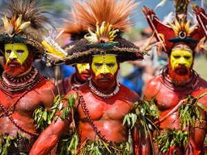 Natalia Golovina Shutterstock_New Guinea tribes_Jaungvinejas cilts.jpg