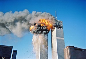 WIKI_20250828_Explosion_South_Tower.jpg