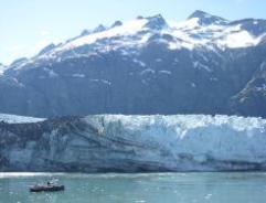 800px-Margerie_Glacier_July_2008.JPG