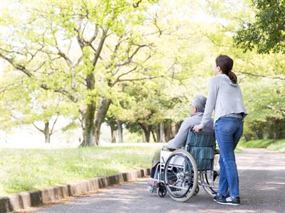 Shutterstock_1729828120_human in wheelchair_cilvēks ratiņkrēslā.jpg