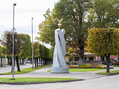 Valkas piemineklis_GitaMemmena_uzdevumi_lv 2.jpg