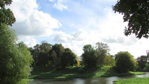 0Grobiņas_pilskalns._Skabārža_kalns_01 (1).jpg