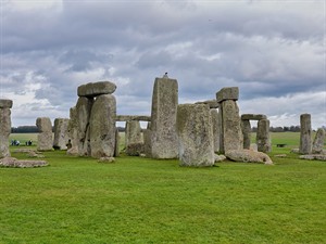 shutterstock_2586156631_stonehange_stounhendža.jpg
