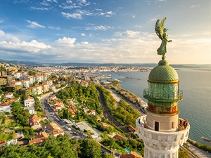 Mazur Travel Shutterstock_Trieste city in Italy_Trieste Itālijā.jpg
