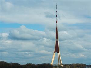 Shutterstock_636017657_Riga television tower_Rīgas televīzijas tornis.jpg